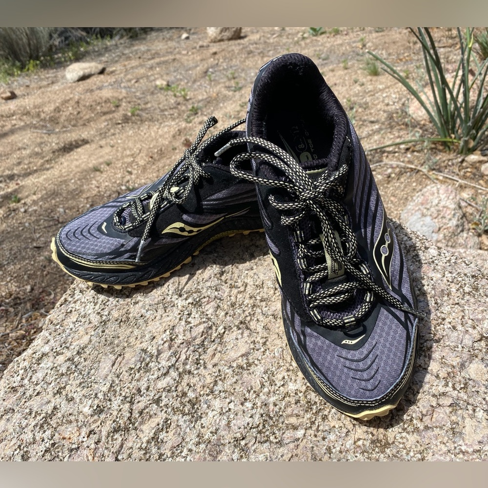 Saucony Peregrine 2 Trail Runners Size 7.5 Black/Cream